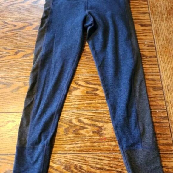 Vuori Asymmetric Block Yoga Leggings sz Medium - Picture 2 of 4